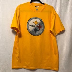 NFL Team Apparel. Mens yellow graphic t-shirt. Size L.